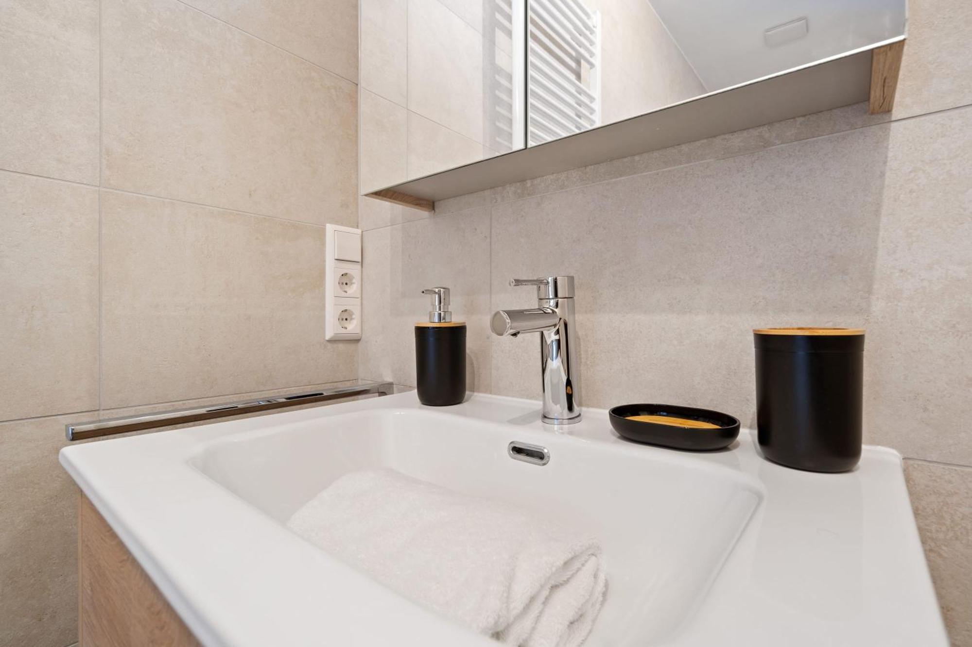 Premium City Stay In Cessange Luxembourg Bagian luar foto